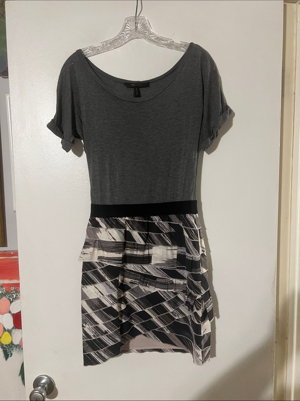 BCBG Max Azria gray/black/cream short sleeve dress